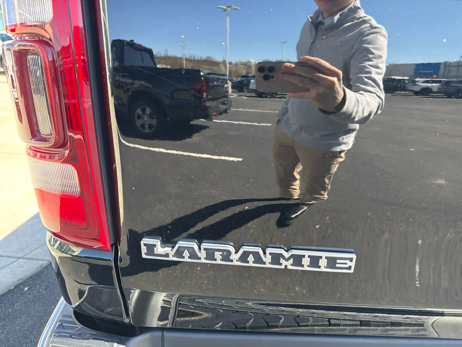 2024 RAM Ram 1500 Pickup Laramie - Photo 10
