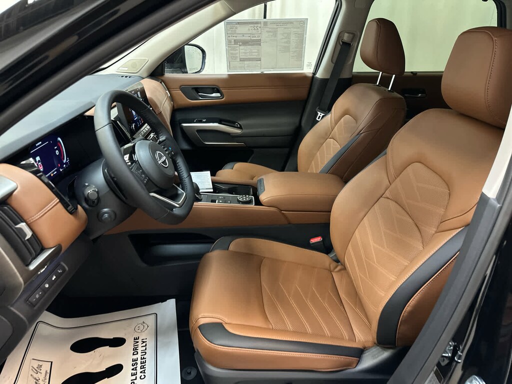 New 2025 Nissan Pathfinder Platinum SUV