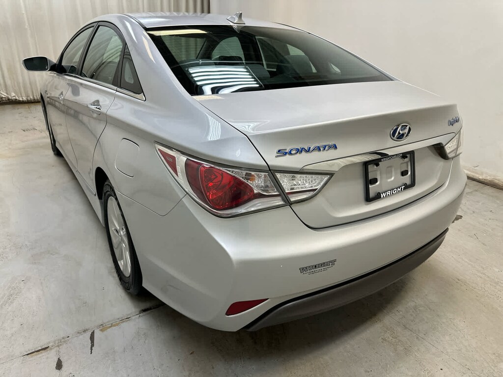 Used 2014 Hyundai Sonata Hybrid Base Sedan