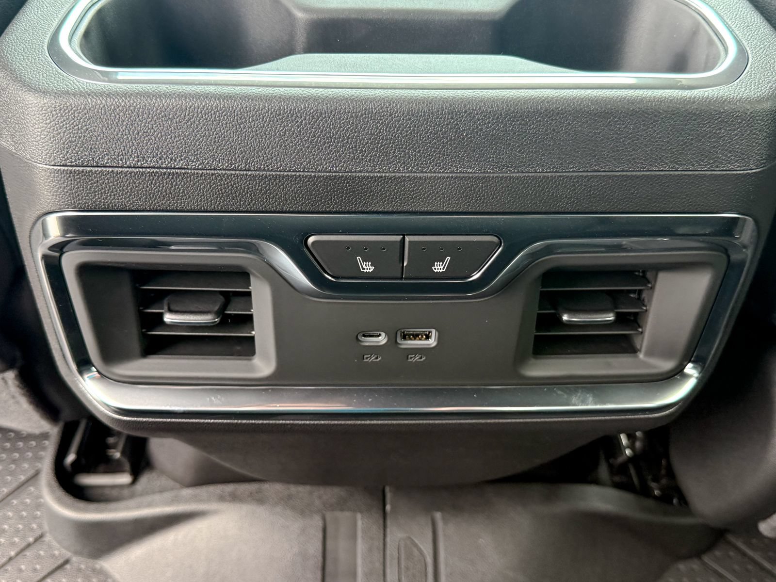 2026 Chevrolet Silverado 1500 High Country - Photo 20