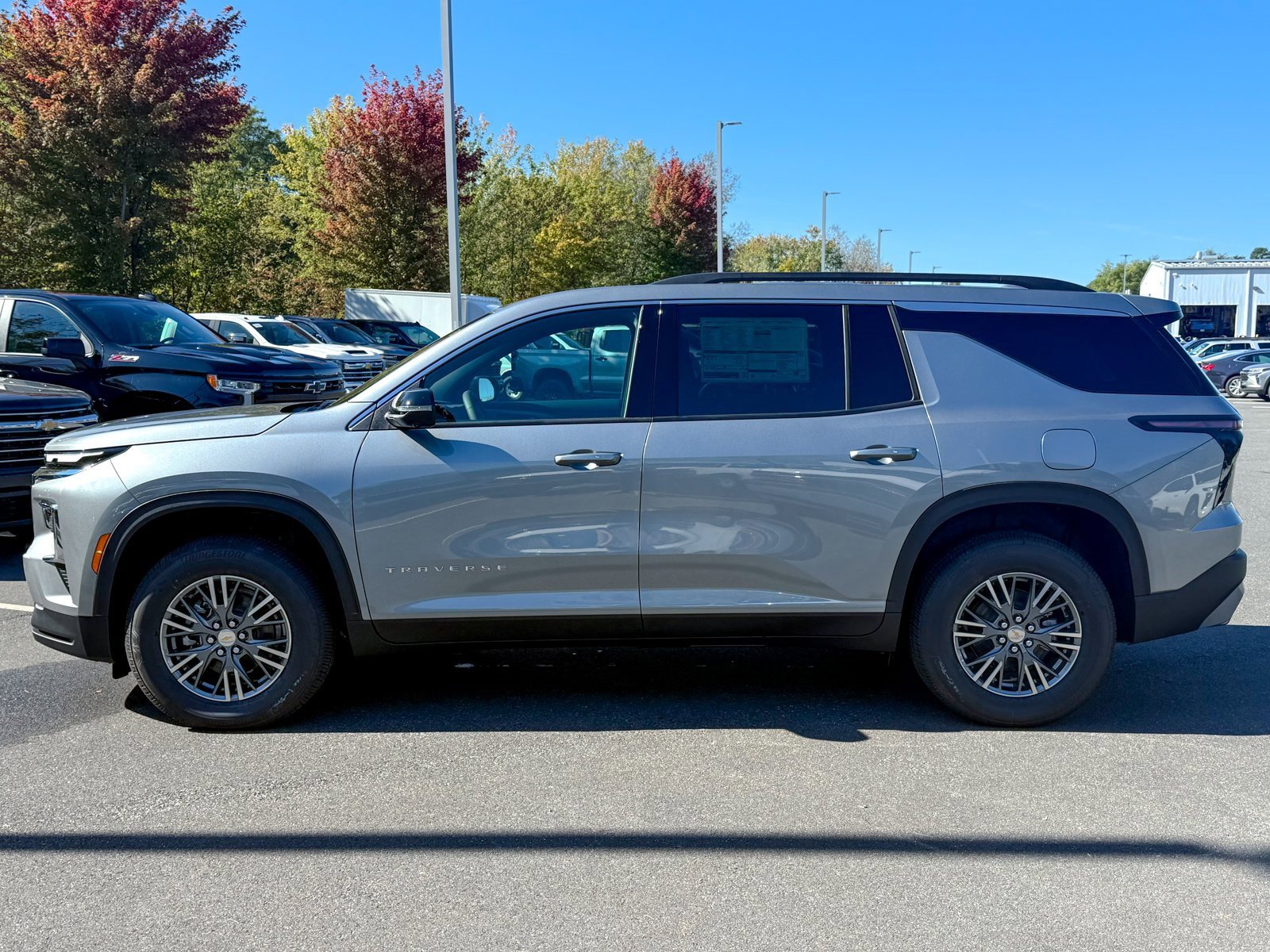 2026 Chevrolet Traverse photo 3