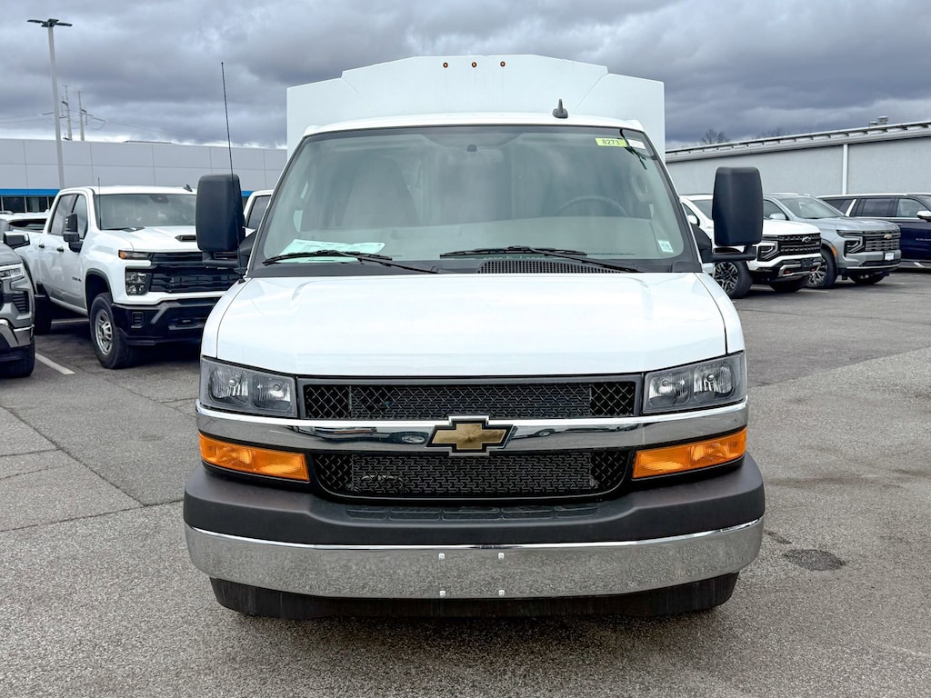 New 2025 Chevrolet Express Cutaway 3500 1WT Cutaway Van