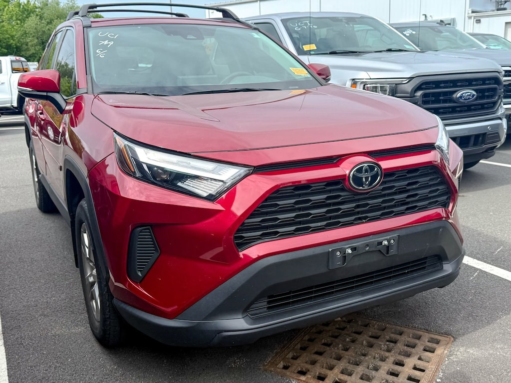 Used 2022 Toyota RAV4 XLE SUV