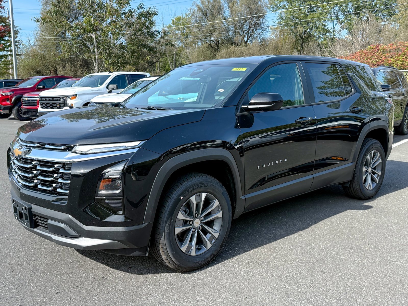 2026 Chevrolet Equinox LT photo 2