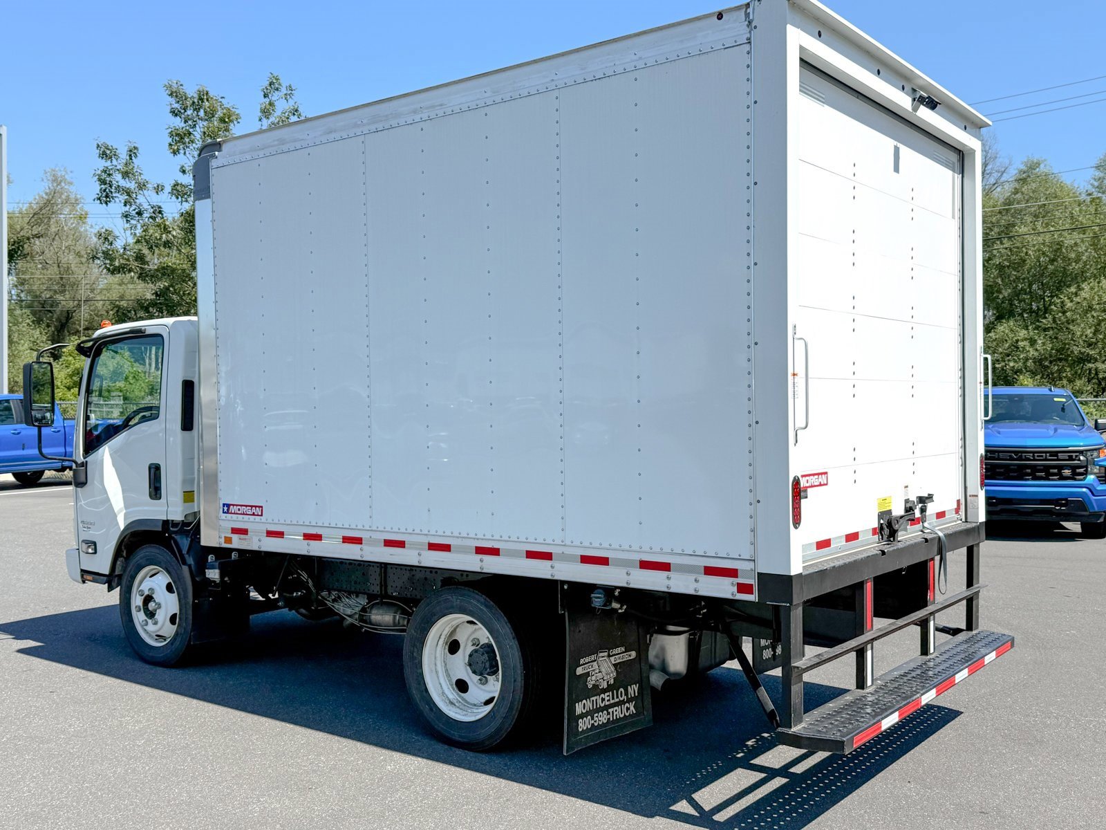 2024 Chevrolet Silverado 4500HD photo 2