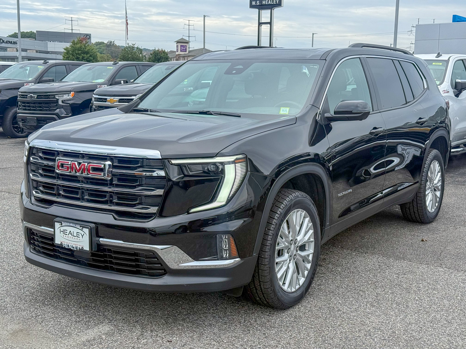 Used 2024 GMC Acadia Elevation SUV