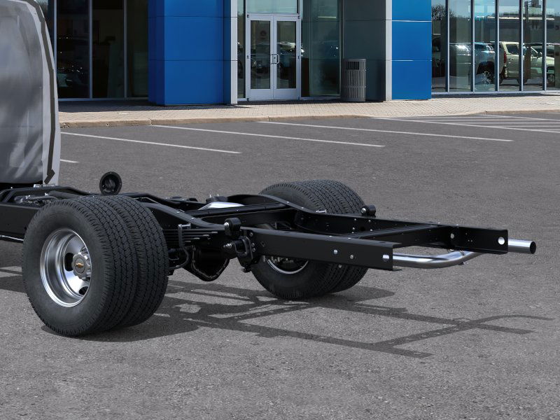 2025 Chevrolet Express Cutaway Base photo 50