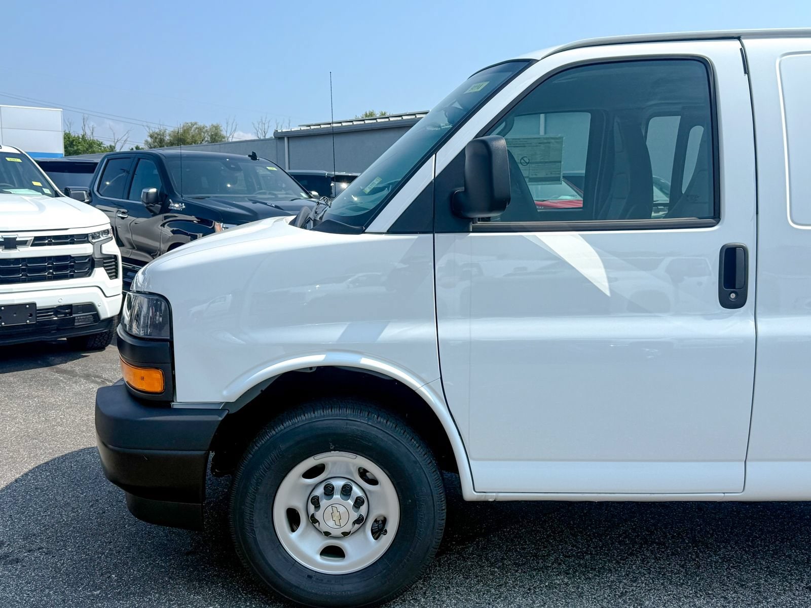 2026 Chevrolet Express Cargo Work Van - Photo 8