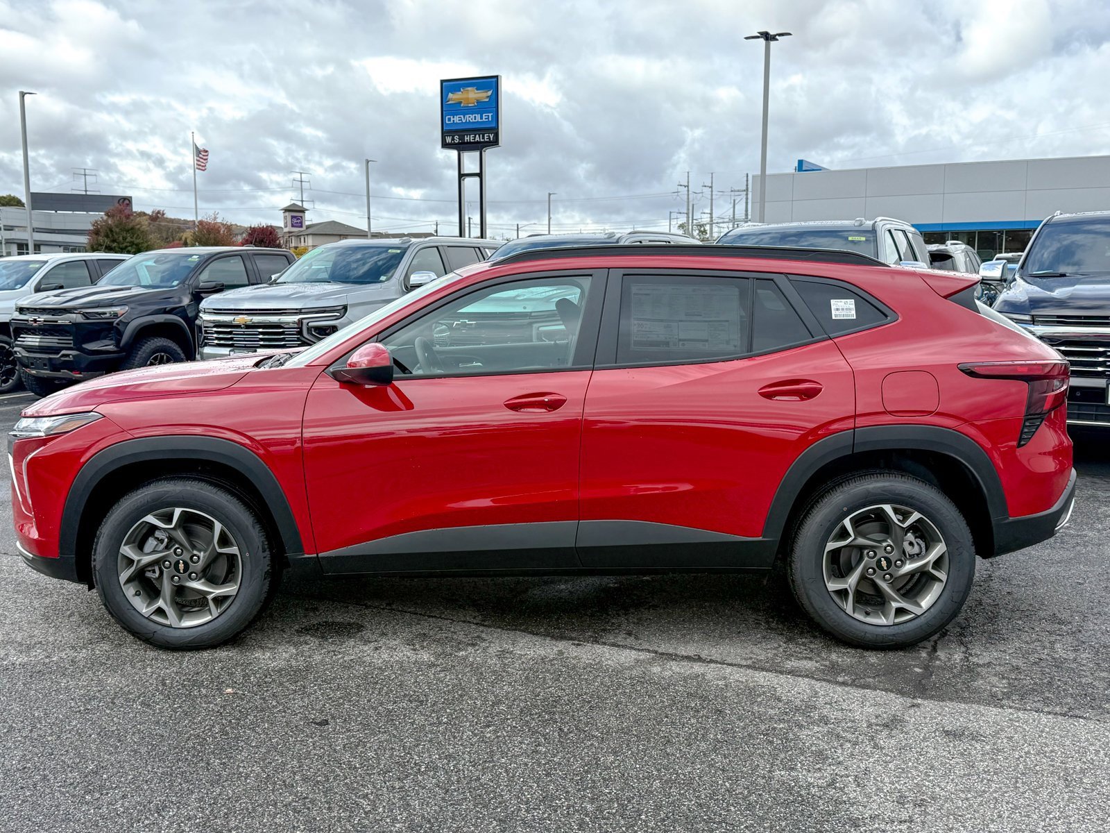 2026 Chevrolet Trax LT photo 4