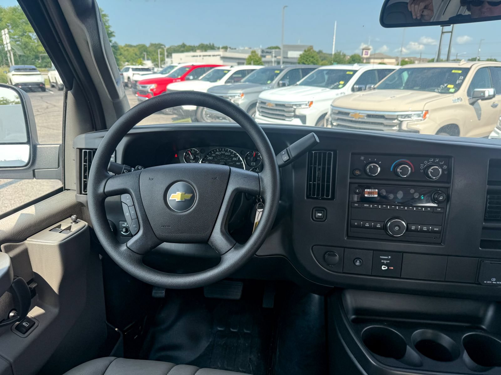 2026 Chevrolet Express Cargo Work Van - Photo 16