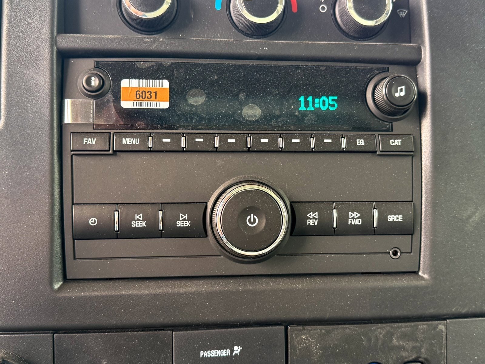 2025 Chevrolet Express Cutaway Base photo 28