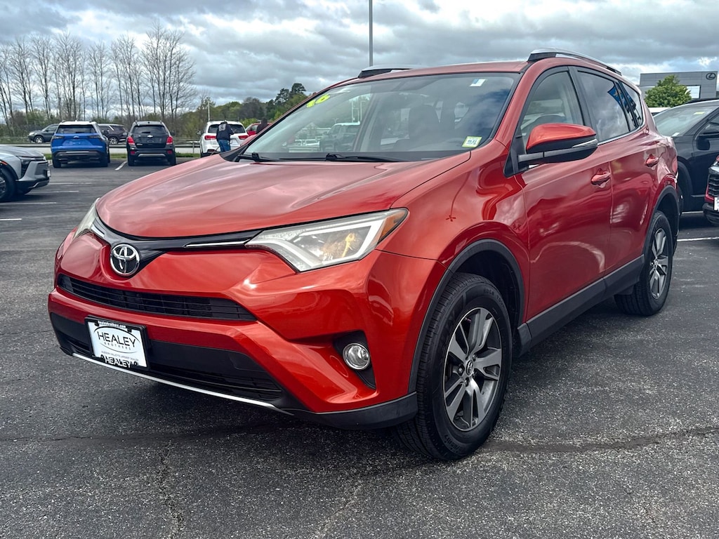Used 2016 Toyota RAV4 XLE SUV