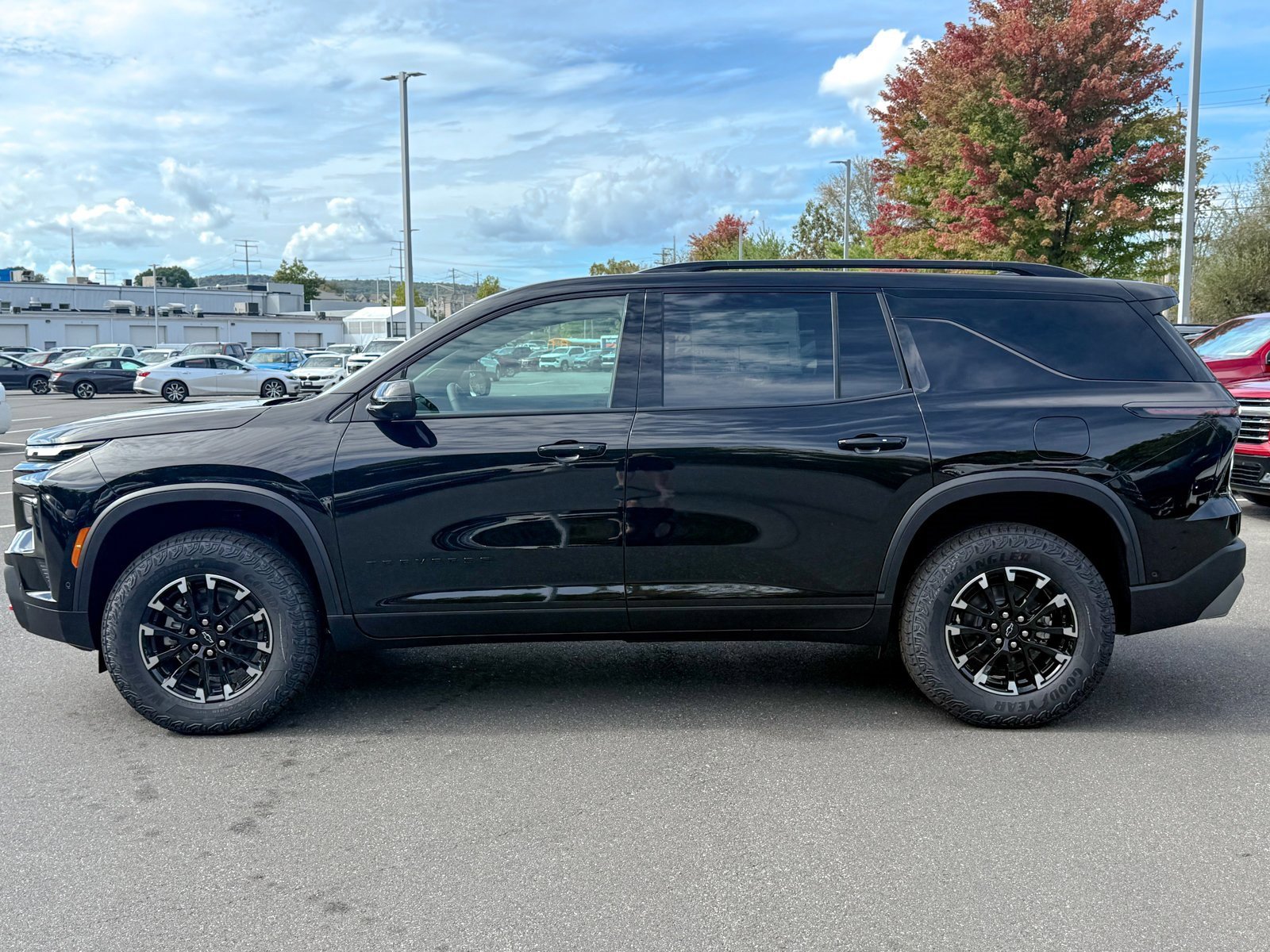 2026 Chevrolet Traverse Z71 photo 3