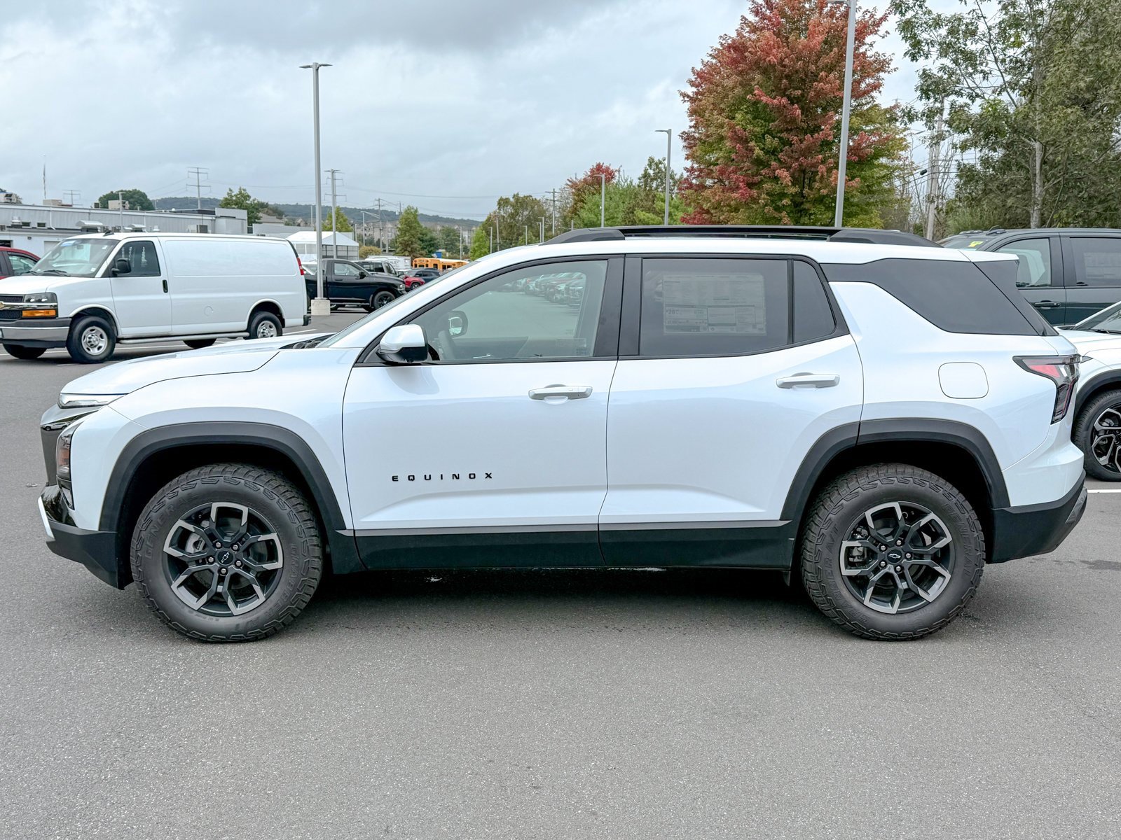 2026 Chevrolet Equinox ACTIV photo 3