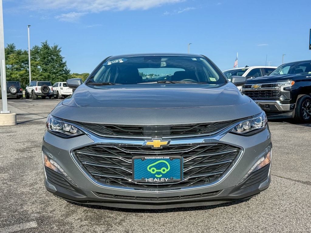 Used 2025 Chevrolet Malibu 2LT Sedan
