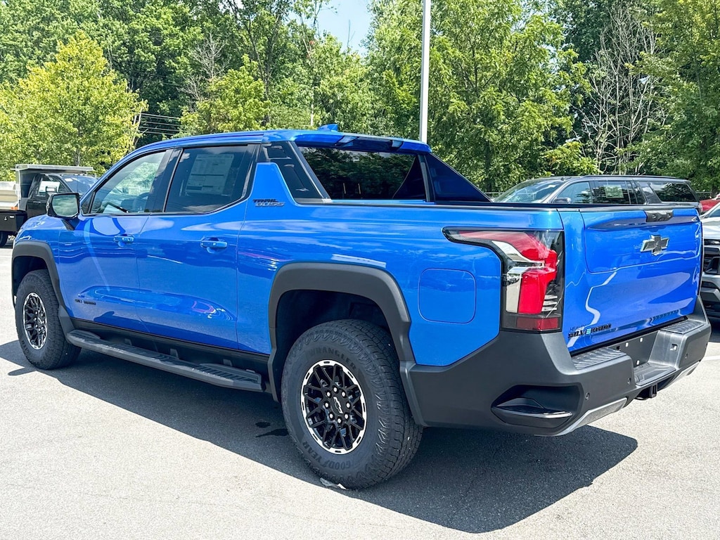 New 2026 Chevrolet Silverado EV Trail Boss - Extended Range Truck Crew Cab
