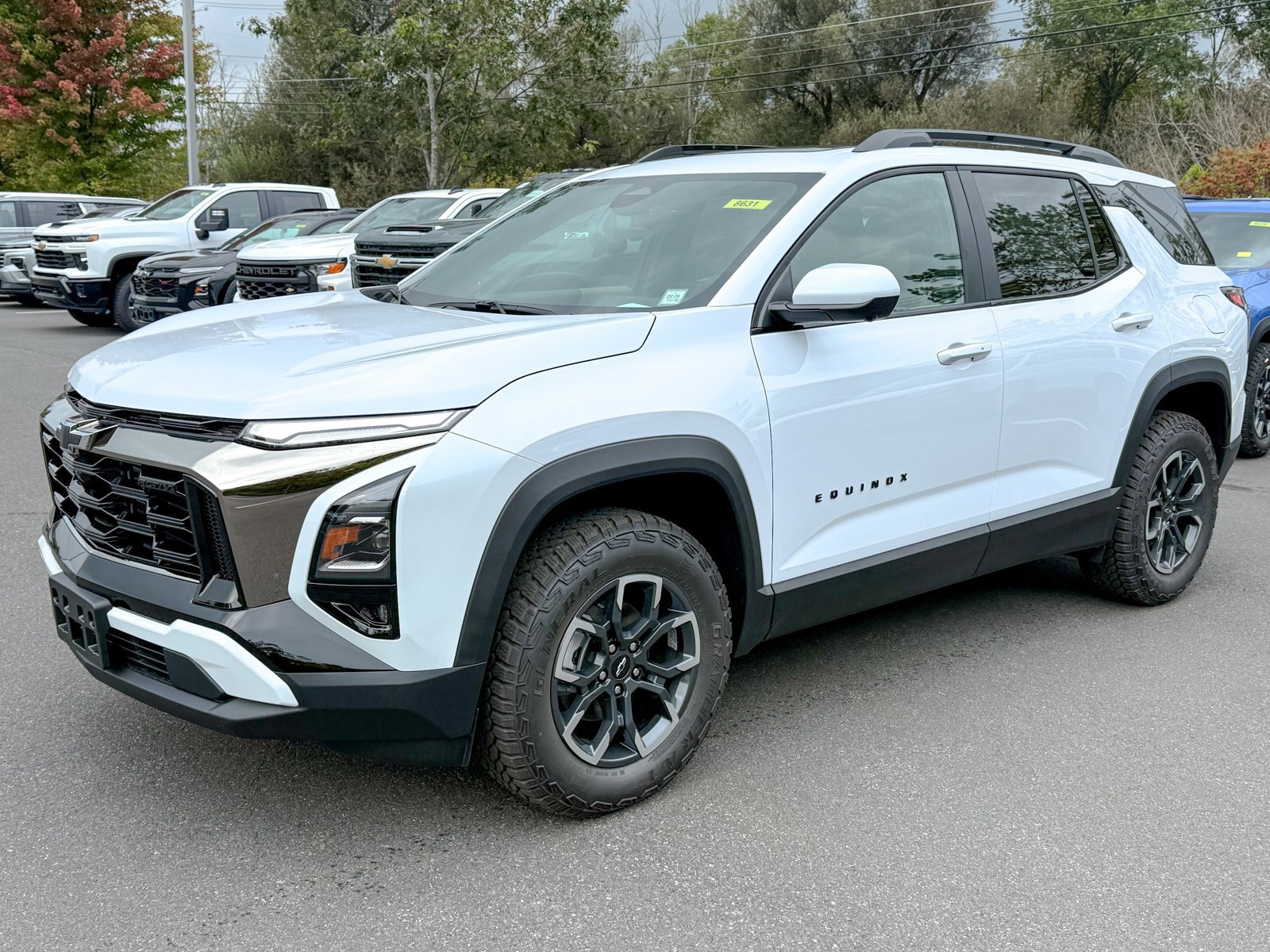 2026 Chevrolet Equinox ACTIV photo 2