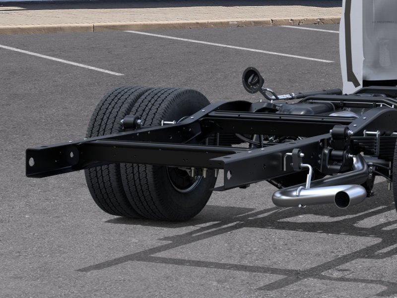 2025 Chevrolet Express Cutaway Base photo 53