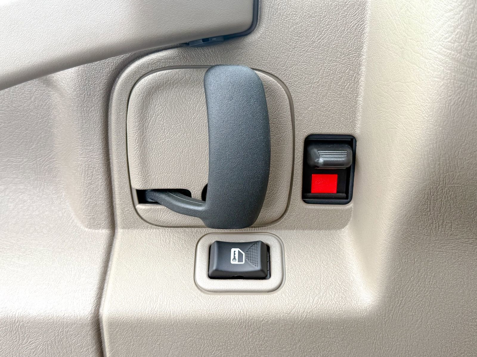 2025 Chevrolet Express Cargo Work Van - Photo 20