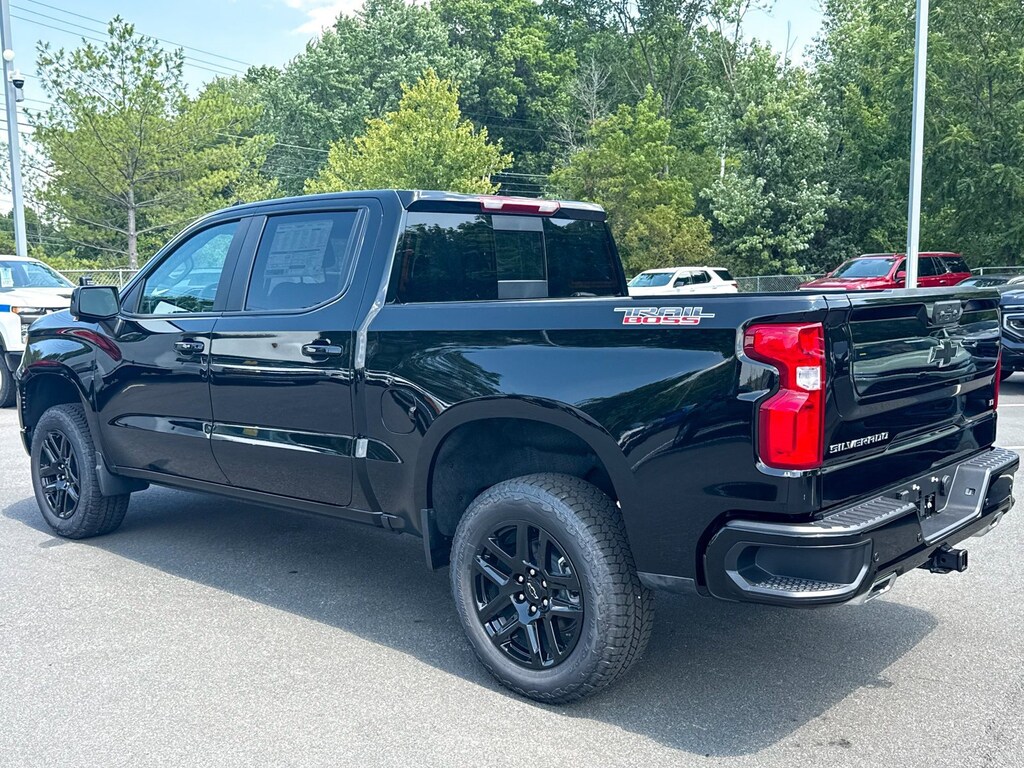 New 2025 Chevrolet Silverado 1500 LT Trail Boss Truck Crew Cab