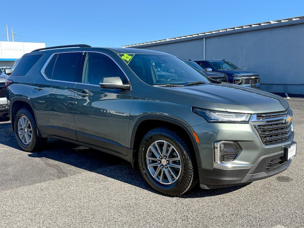 Used 2022 Chevrolet Traverse LT Cloth SUV