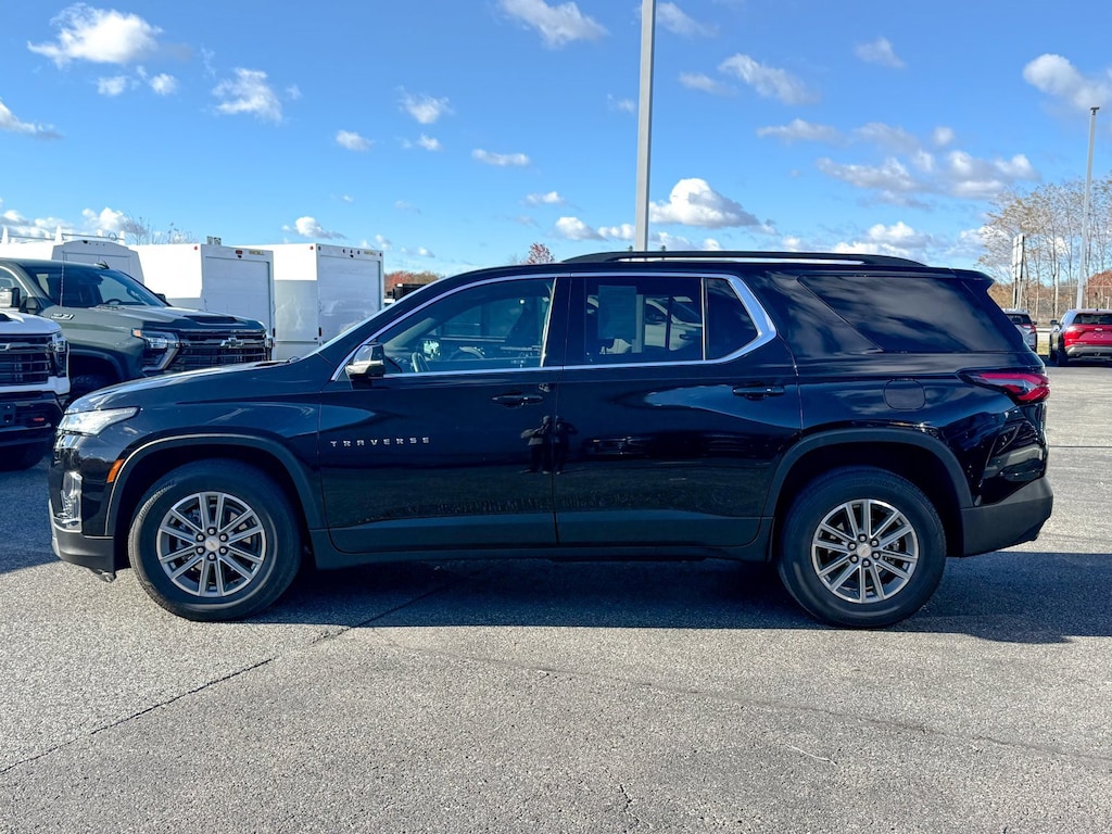 Used 2023 Chevrolet Traverse LT Leather SUV