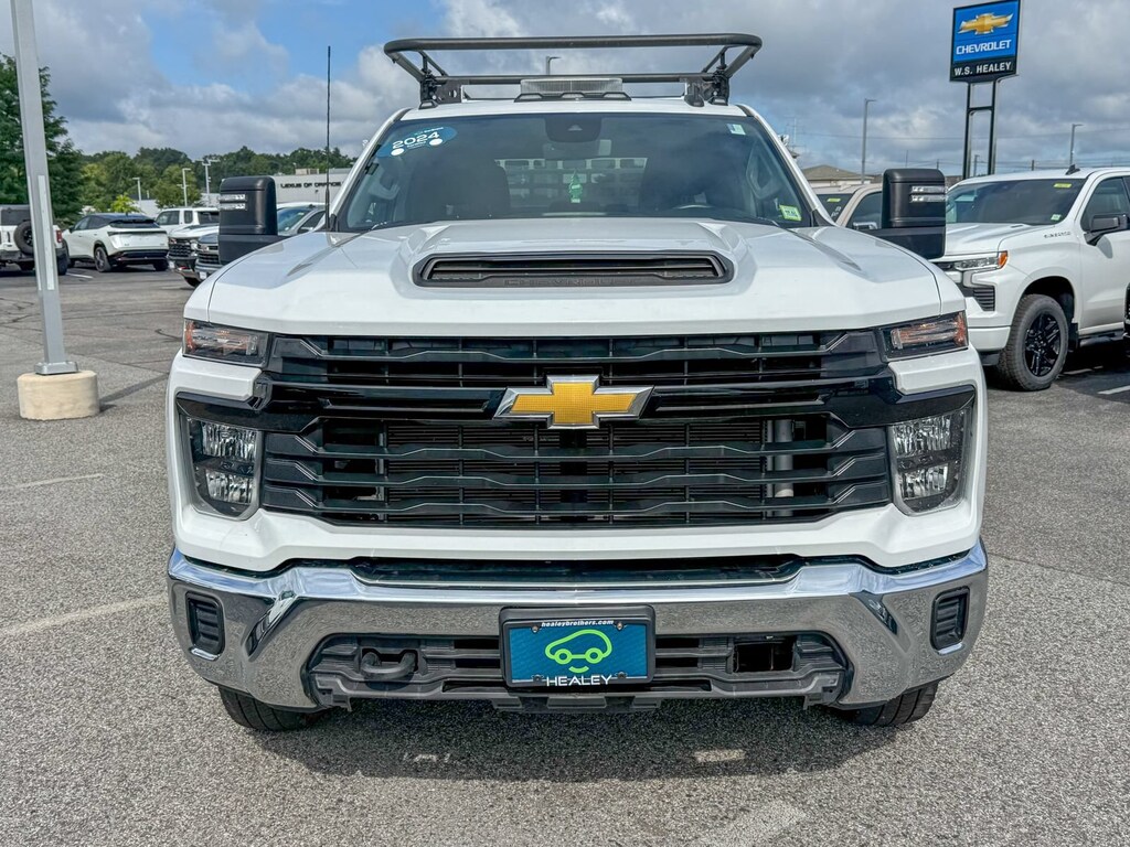 Used 2024 Chevrolet Silverado 3500 HD Chassis Cab Work Truck Truck Crew Cab