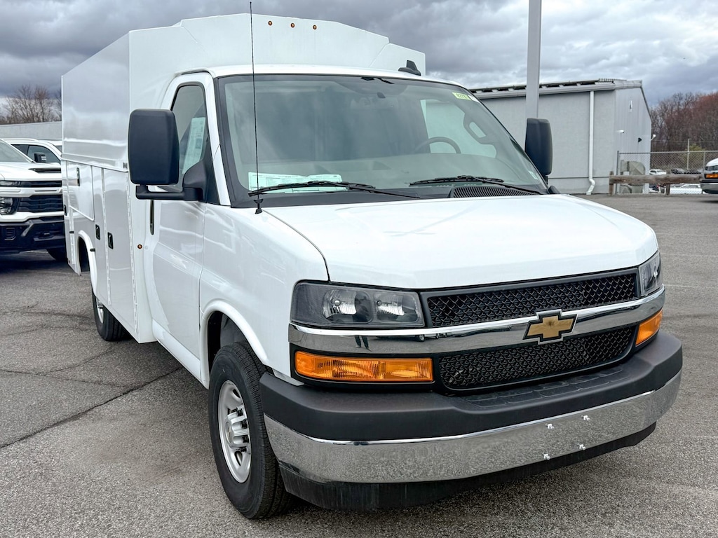 New 2025 Chevrolet Express Cutaway 3500 1WT Cutaway Van