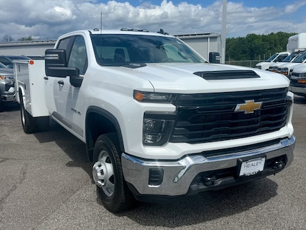 2025 Chevrolet Silverado 3500 HD Chassis Cab Work Truck Truck Crew Cab