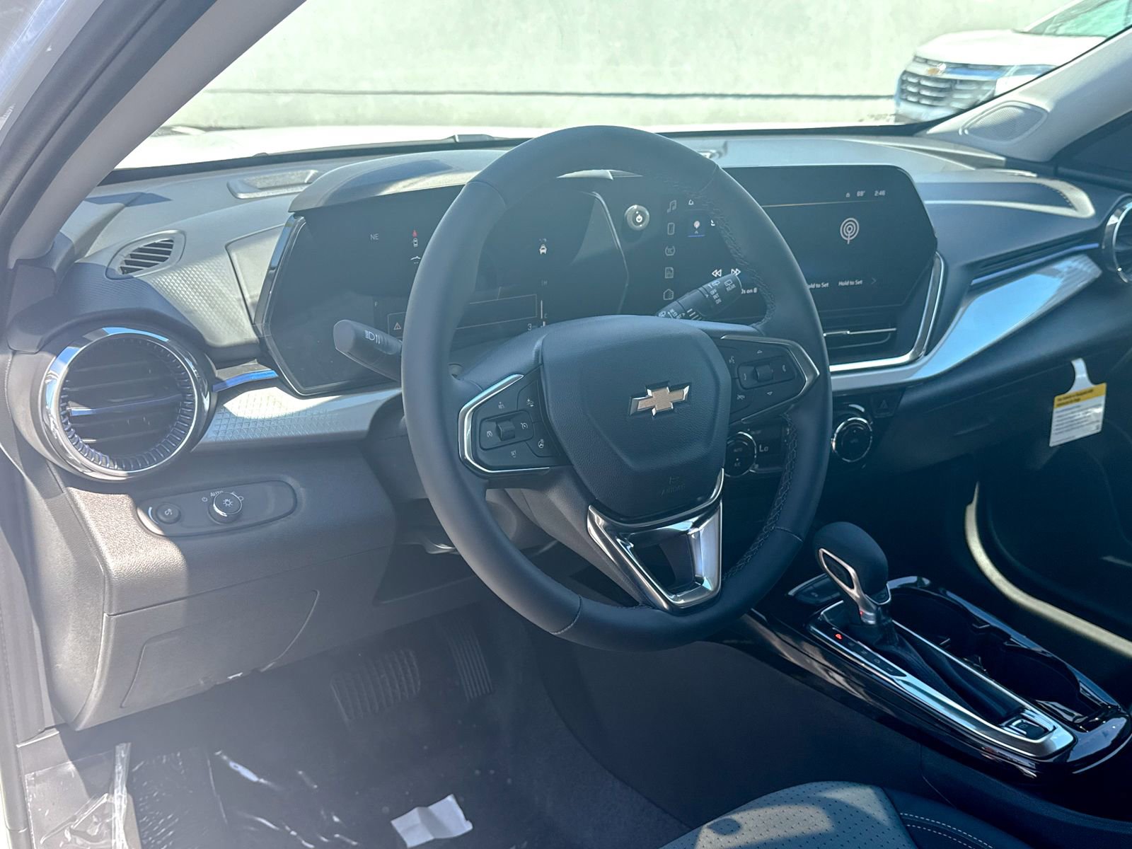2026 Chevrolet Trax LT - Photo 16