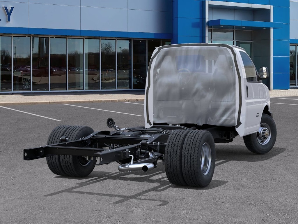 New 2026 Chevrolet Express Cutaway 3500 1WT Cutaway Van