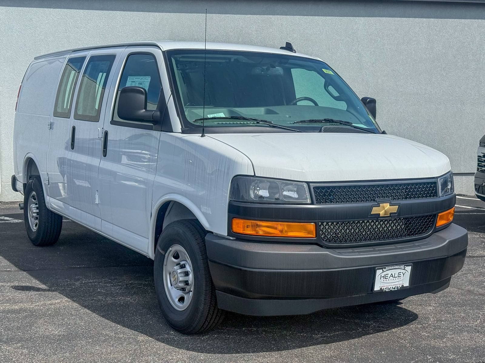 2025 Chevrolet Express Cargo