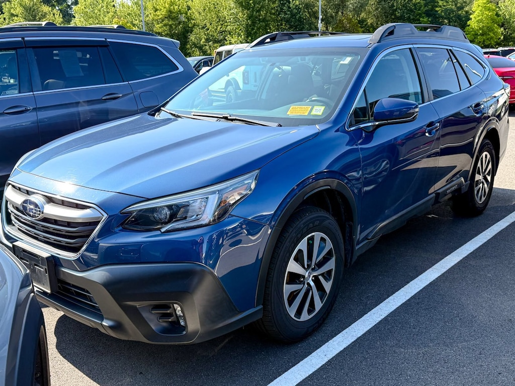 Used 2022 Subaru Outback Premium SUV