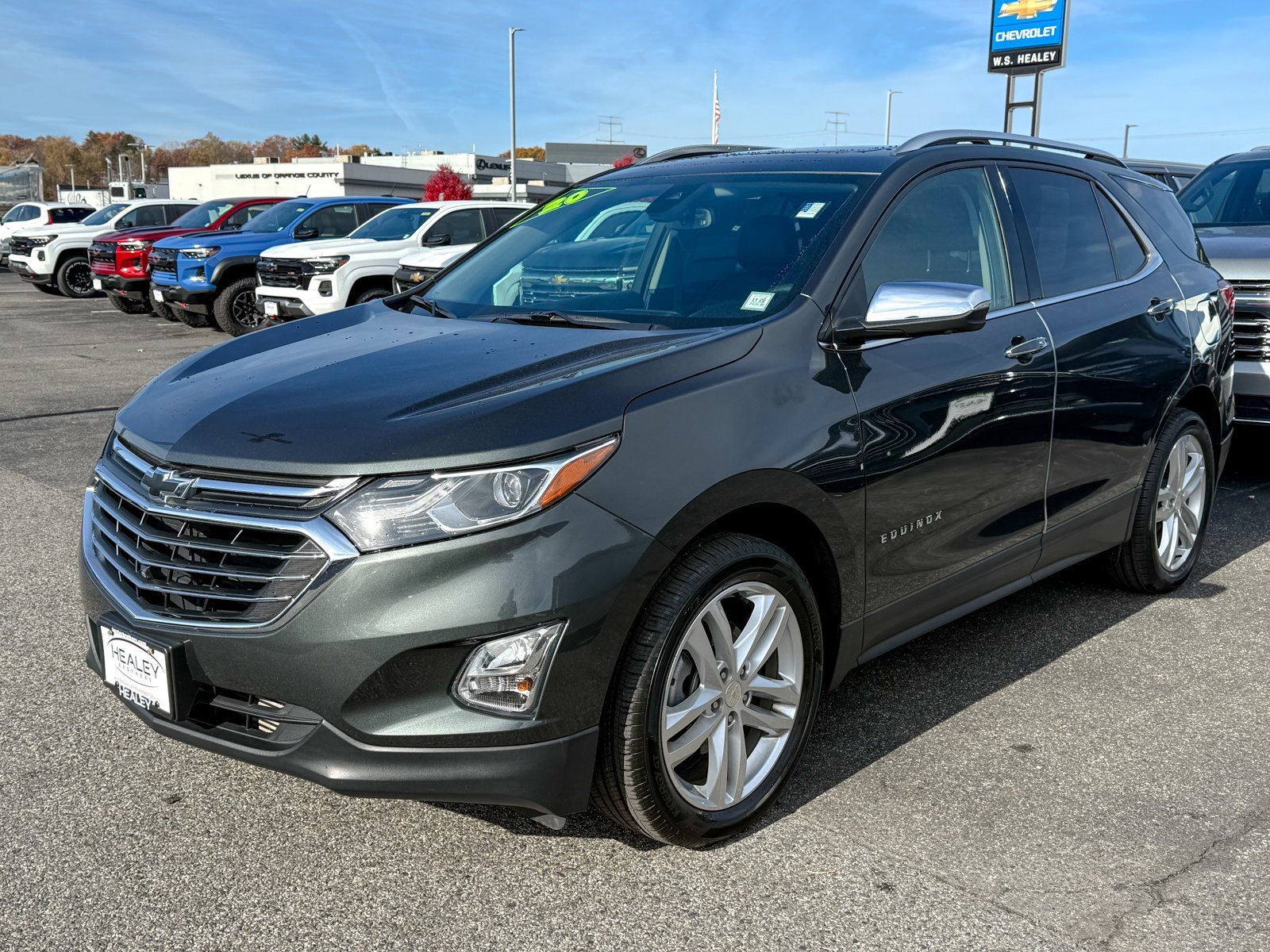 2020 Chevrolet Equinox Premier photo 3