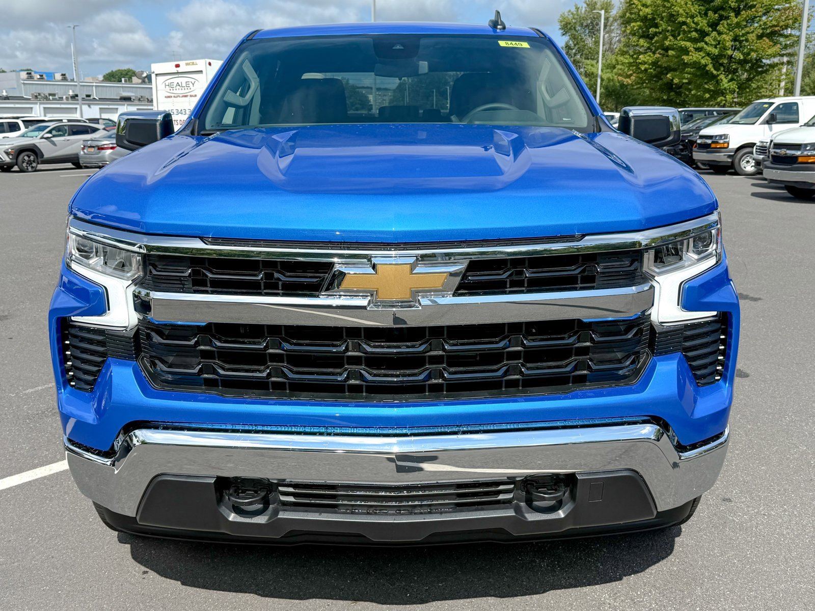2025 Chevrolet Silverado 1500 LT photo 4