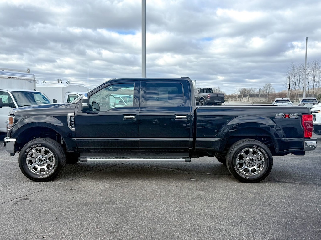 Used 2020 Ford F-350 Lariat Truck Crew Cab