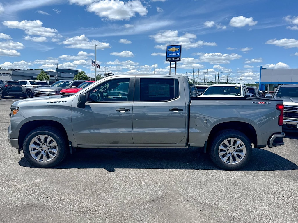 New 2026 Chevrolet Silverado 1500 Custom Truck Crew Cab