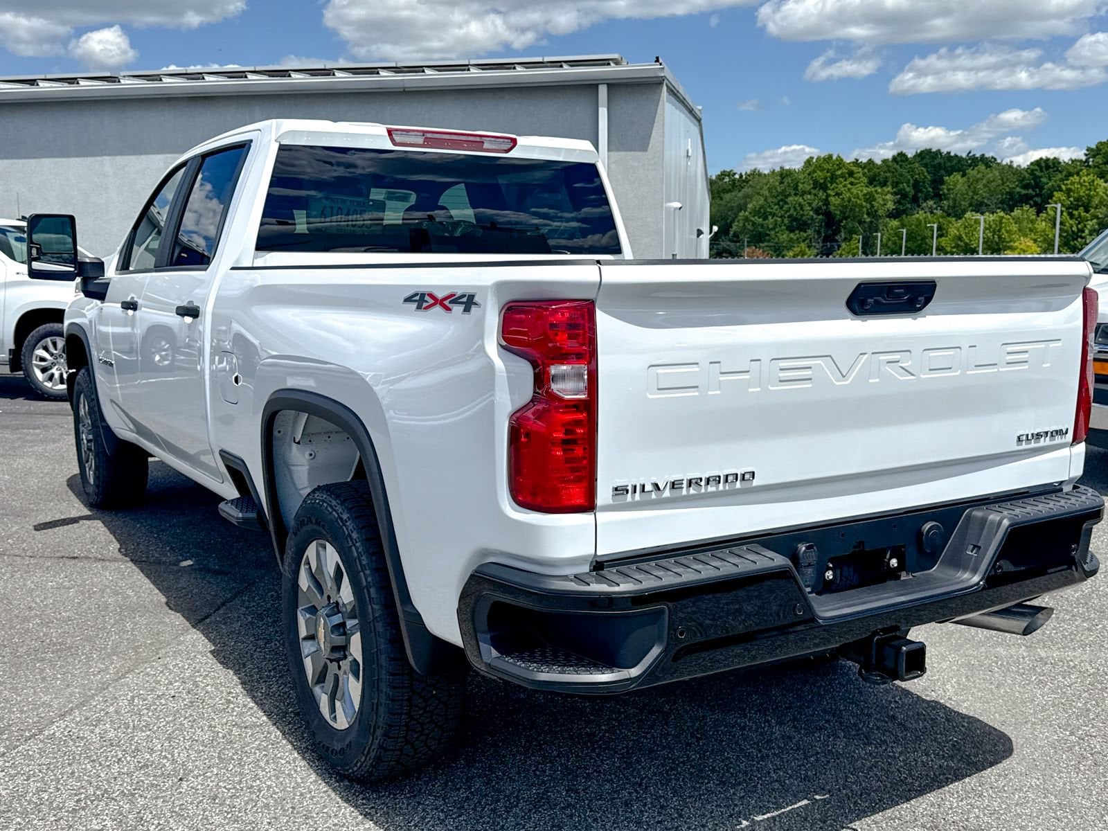 2026 Chevrolet Silverado 2500 HD Custom - Photo 5
