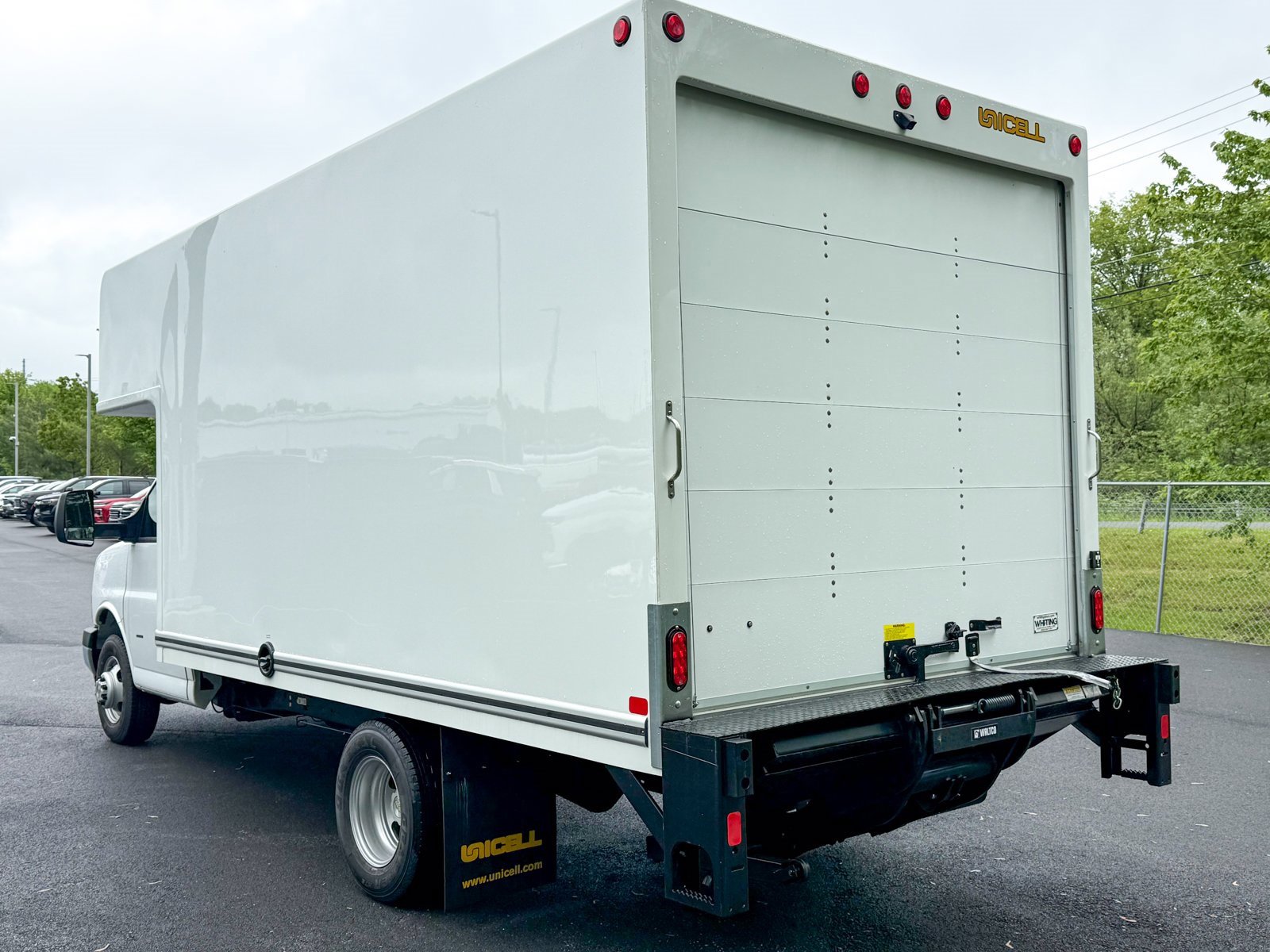 2025 Chevrolet Express 3500 Cutaway Van photo 2