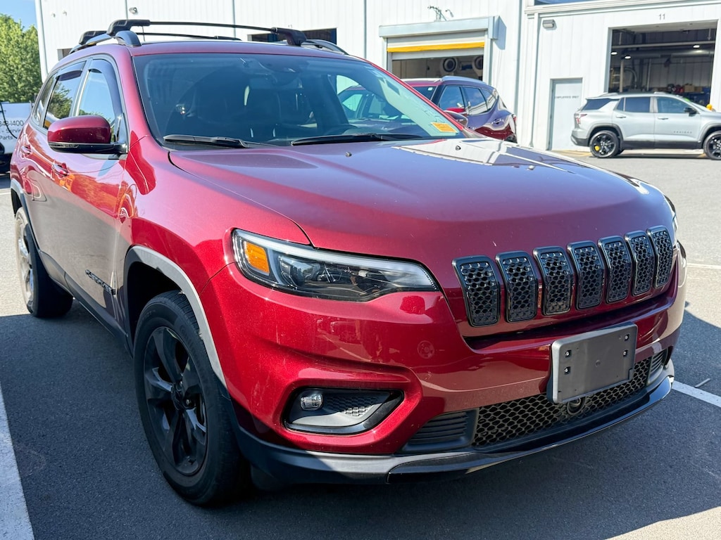 Used 2021 Jeep Cherokee Altitude 4x4 SUV