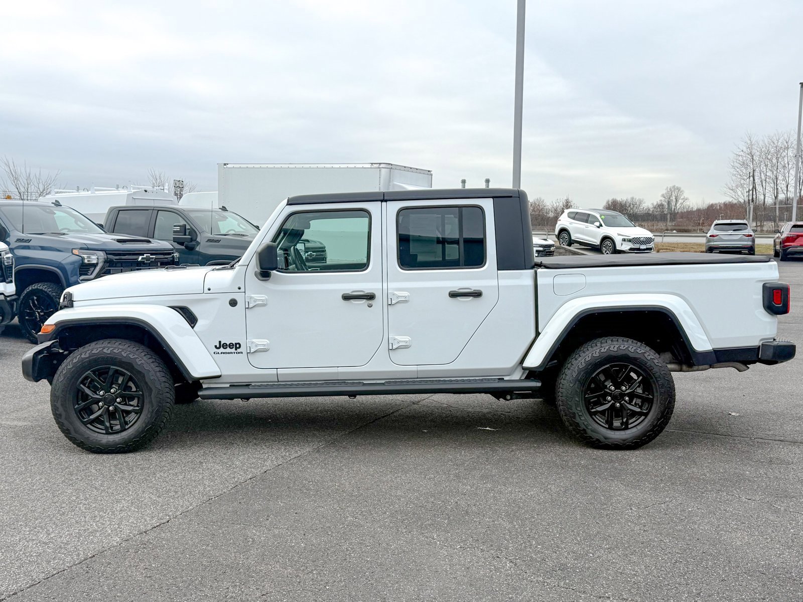 2022 Jeep Gladiator Altitude photo 4