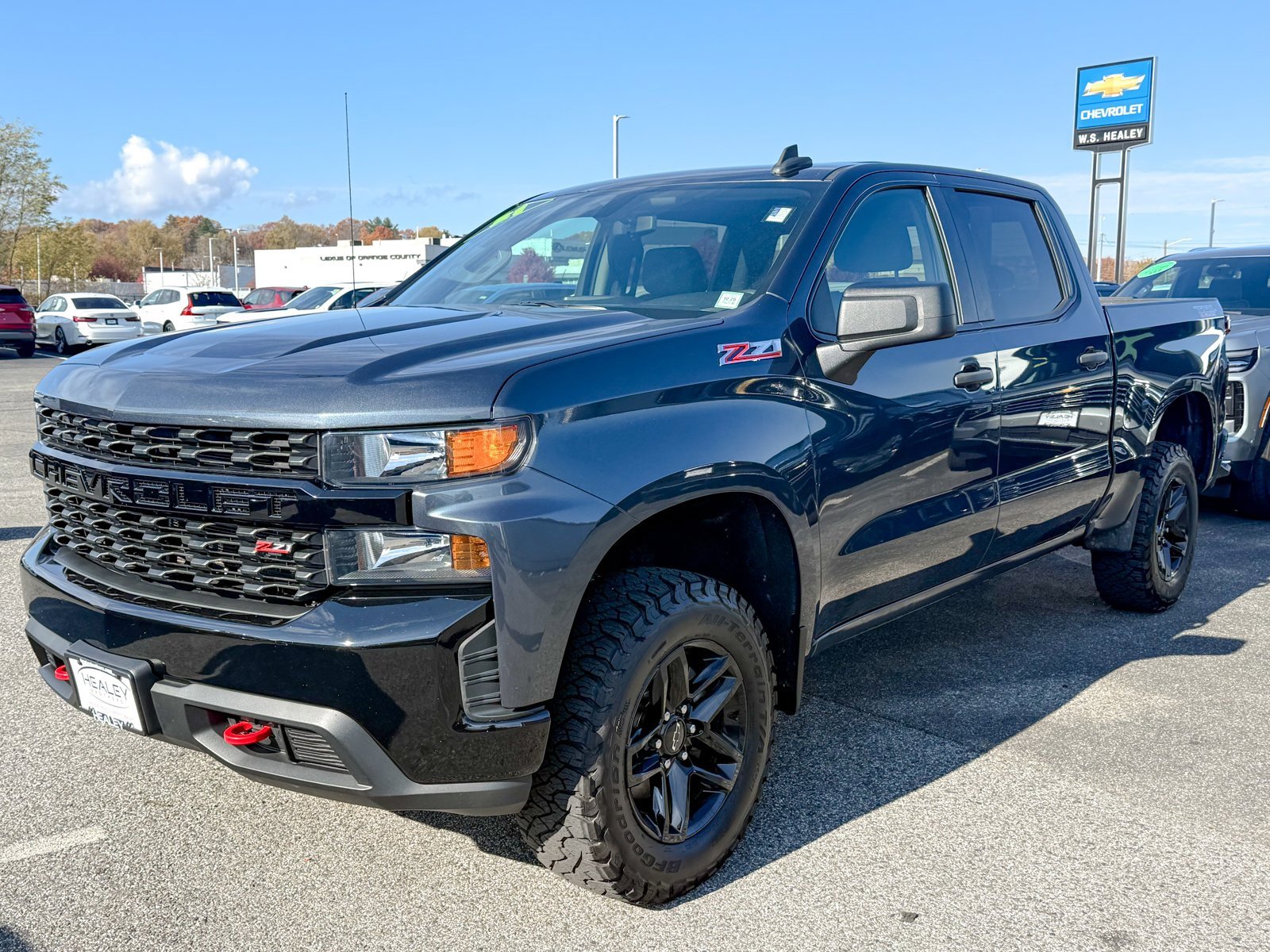 2021 Chevrolet Silverado 1500 Custom Trail Boss photo 2