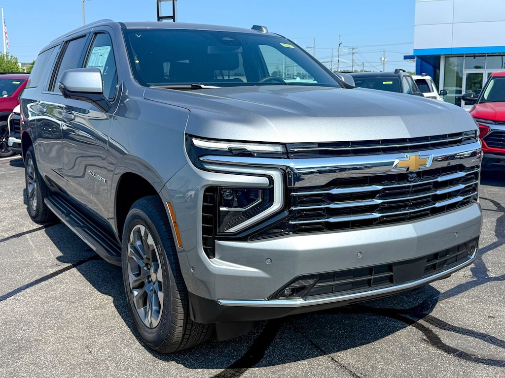New 2026 Chevrolet Suburban LT SUV
