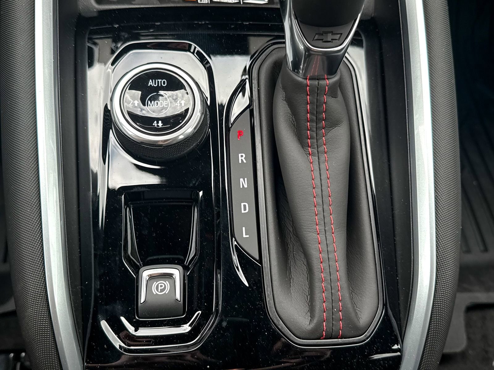 2026 Chevrolet Colorado Z71 - Photo 34