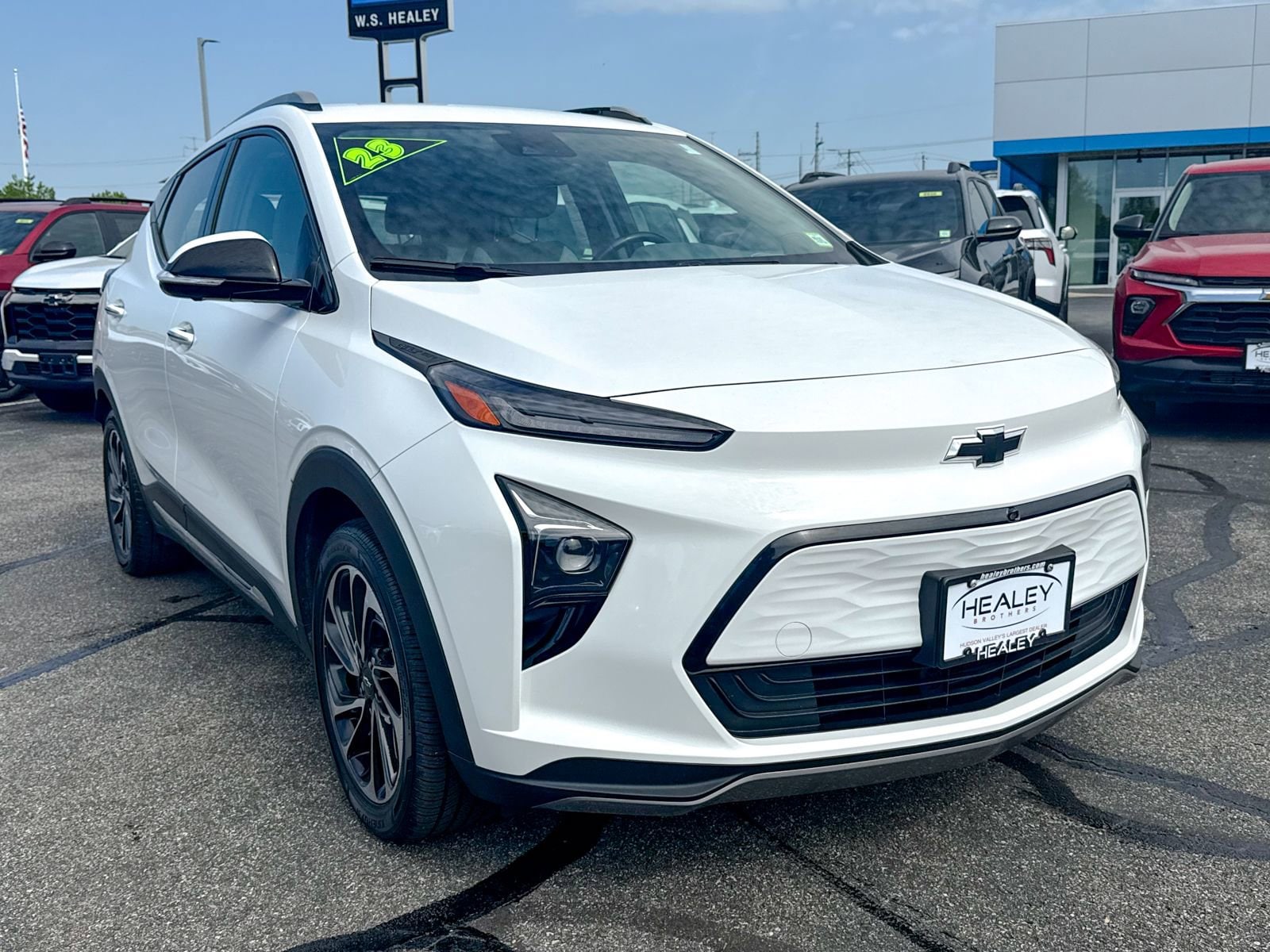2023 Chevrolet Bolt EUV Premier's photo
