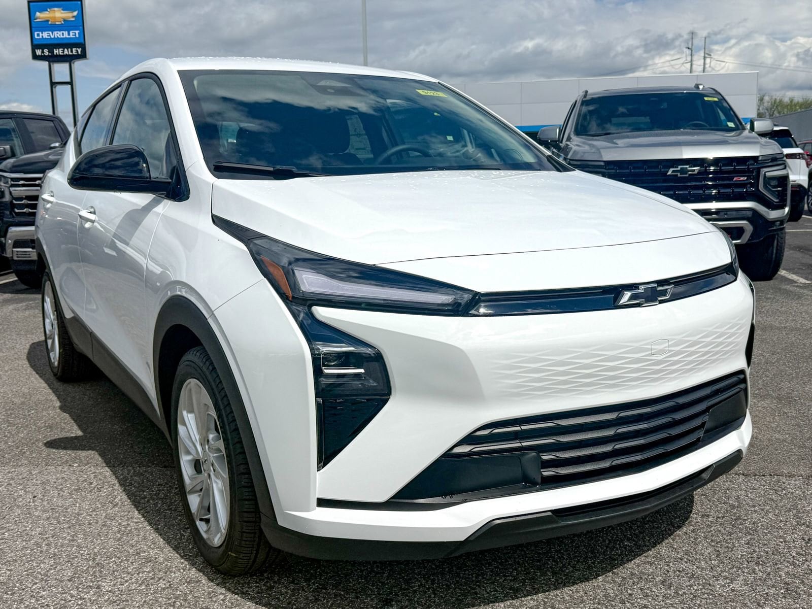 2027 Chevrolet Bolt EV LT Auto's photo