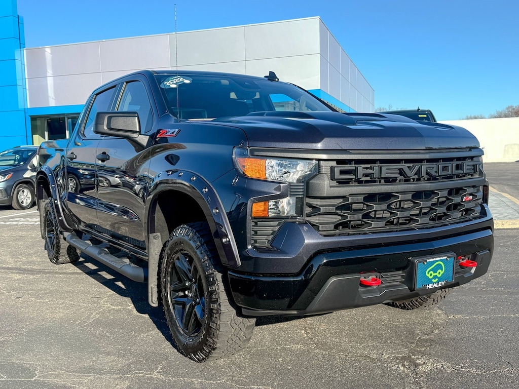 Used 2022 Chevrolet Silverado 1500 Custom Trail Boss Truck Crew Cab