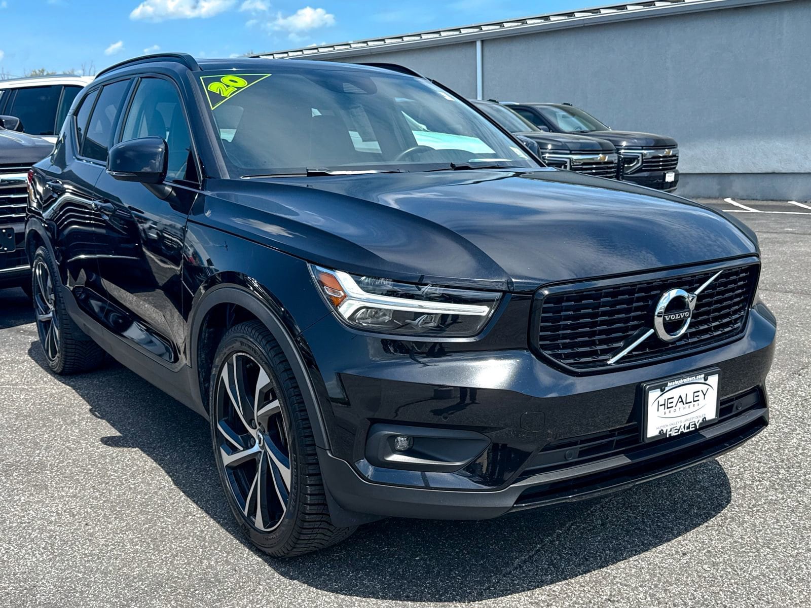 2020 Volvo XC40 T5 R-Design AWD's photo