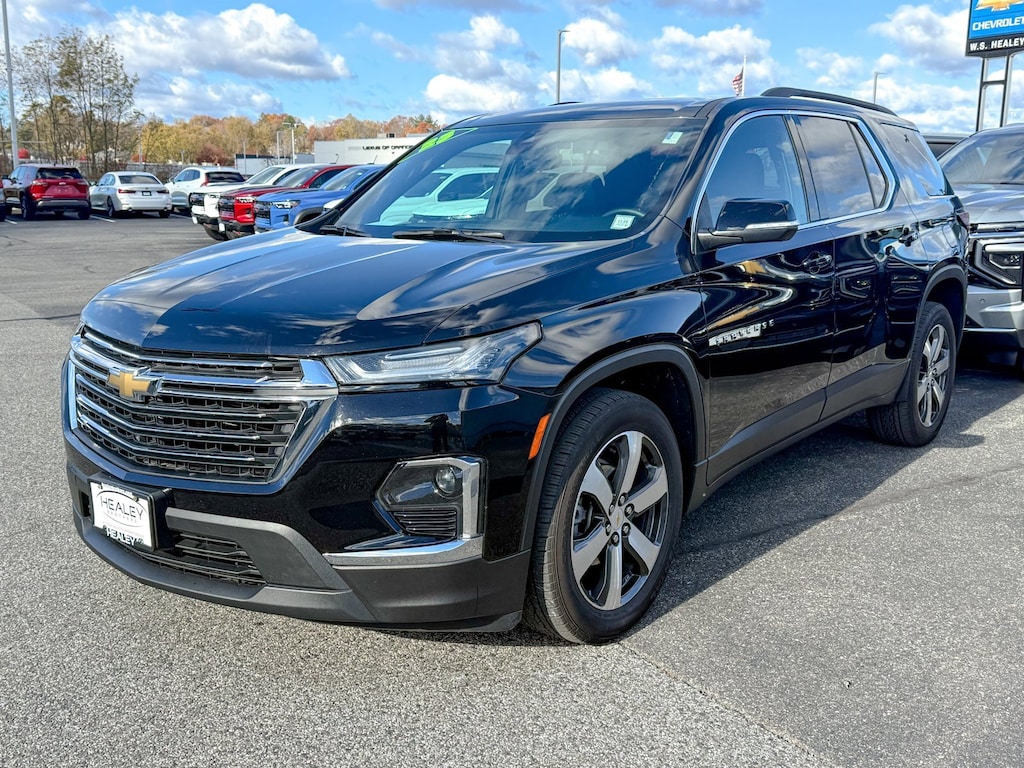 Used 2023 Chevrolet Traverse LT Leather SUV