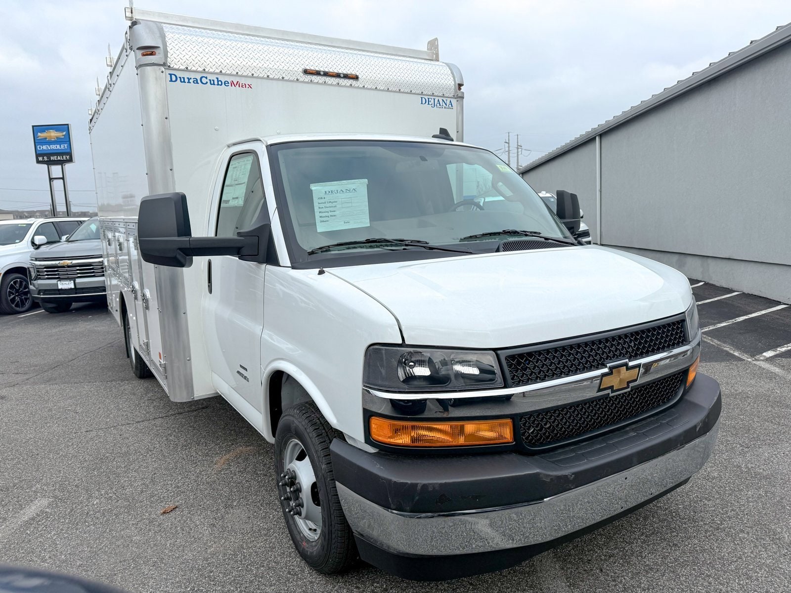 2025 Chevrolet Express Cutaway 4500 Cutaway Van 
